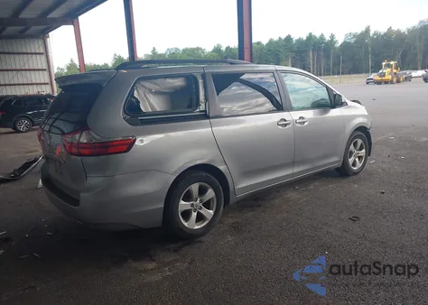 2017 Toyota Sienna Le from USA, damaged, VIN 5TDKZ3DC2HS833683